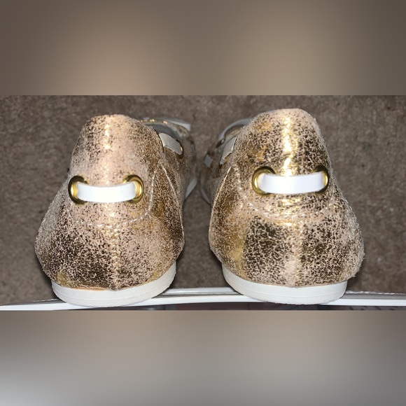 NWOT. Express Metallic Gold Loafers with Bow - Picture 5 of 7